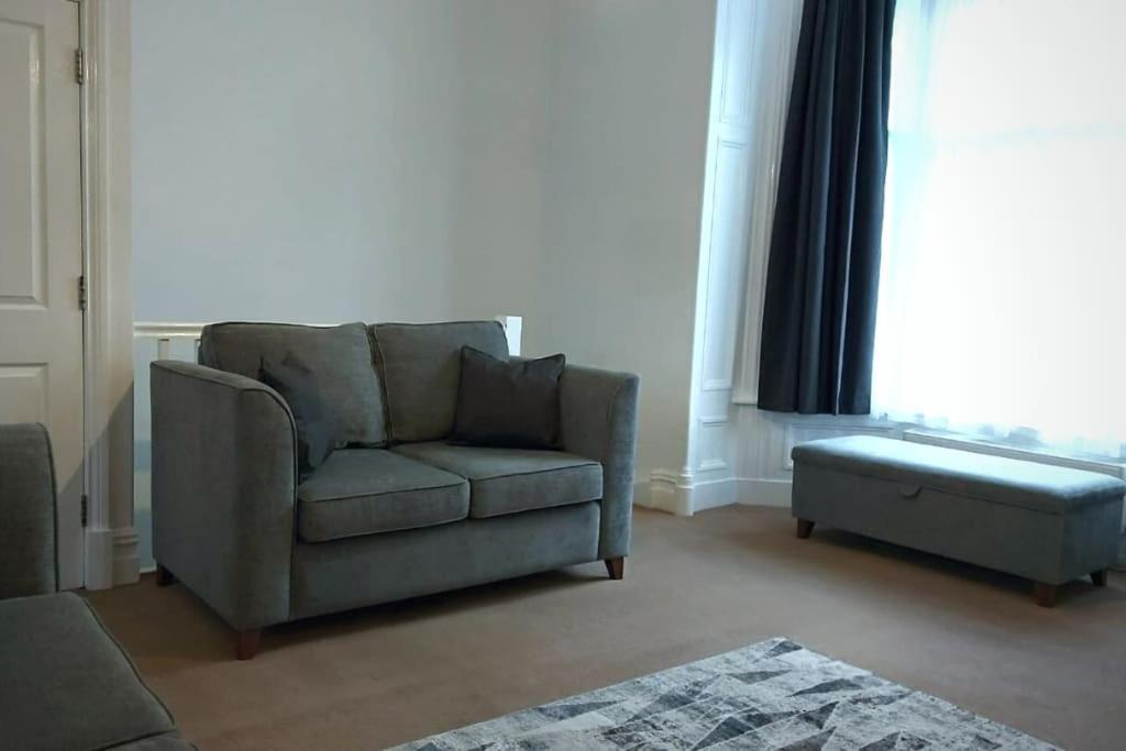 Stylish Apartment In City Centre With Parking Preston  Eksteriør bilde