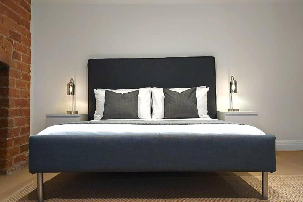 Stylish Apartment In City Centre With Parking Preston  Eksteriør bilde